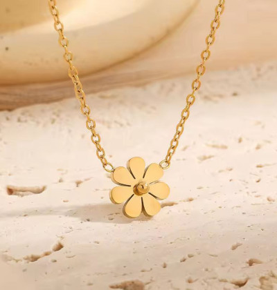 Stainless steel Small Daisy Necklace Women's Gold-plated Ins Style Simple Clavicle Chain Flower Pendant Jewelry