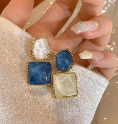 Silver Needle Korean Fashion Dream White Blue Square Drop Earrings For Women Jewelry 2025 Trending New Water Ripple Earrings