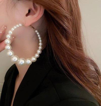 Women Statement Over Size Big Simulated Pearl Hoop Earrings For Women Fashion Jewelry Imitation Pearls Circle Earrings Wholesale