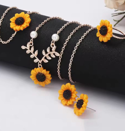 4Pcs/Set Women Jewelry Set Sunflower Shape Vivid Stainless Leaf Decor Women Necklace Ring Jewelry Set for Wedding
