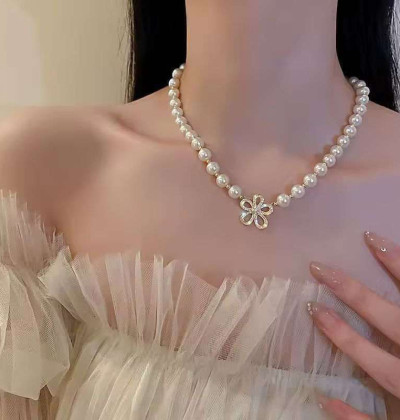 Luxury women jewelry trendy Elegant Flower Pearl Jewelry Set for Women Necklace Bracelet Earrings Clavicle Chain Luxury Wedding Gift