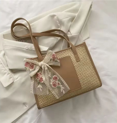 New Straw Woven Tote Bag – Simple, Elegant & Spacious