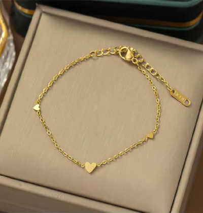 Stainless Steel Small Love Heart Shaped Pendant Clavicle Bracelet Fashion High Jewelry Party Gift