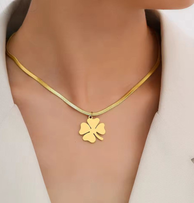 Stainless Steel Necklaces Boho Snake Herringbone Blade Chain Gothic Classic Clover Pendants Necklace for Women Jewelry Small Gift