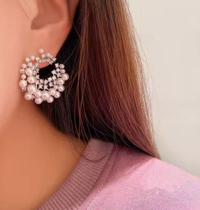 New Fashion Trend Unique Design Pearl Flash Zircon Irregular Round Stud Earrings Women's Senior Jewelry Party Gift