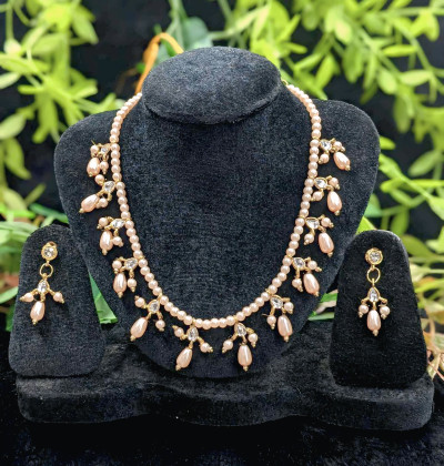 Kundan Jewellery Set